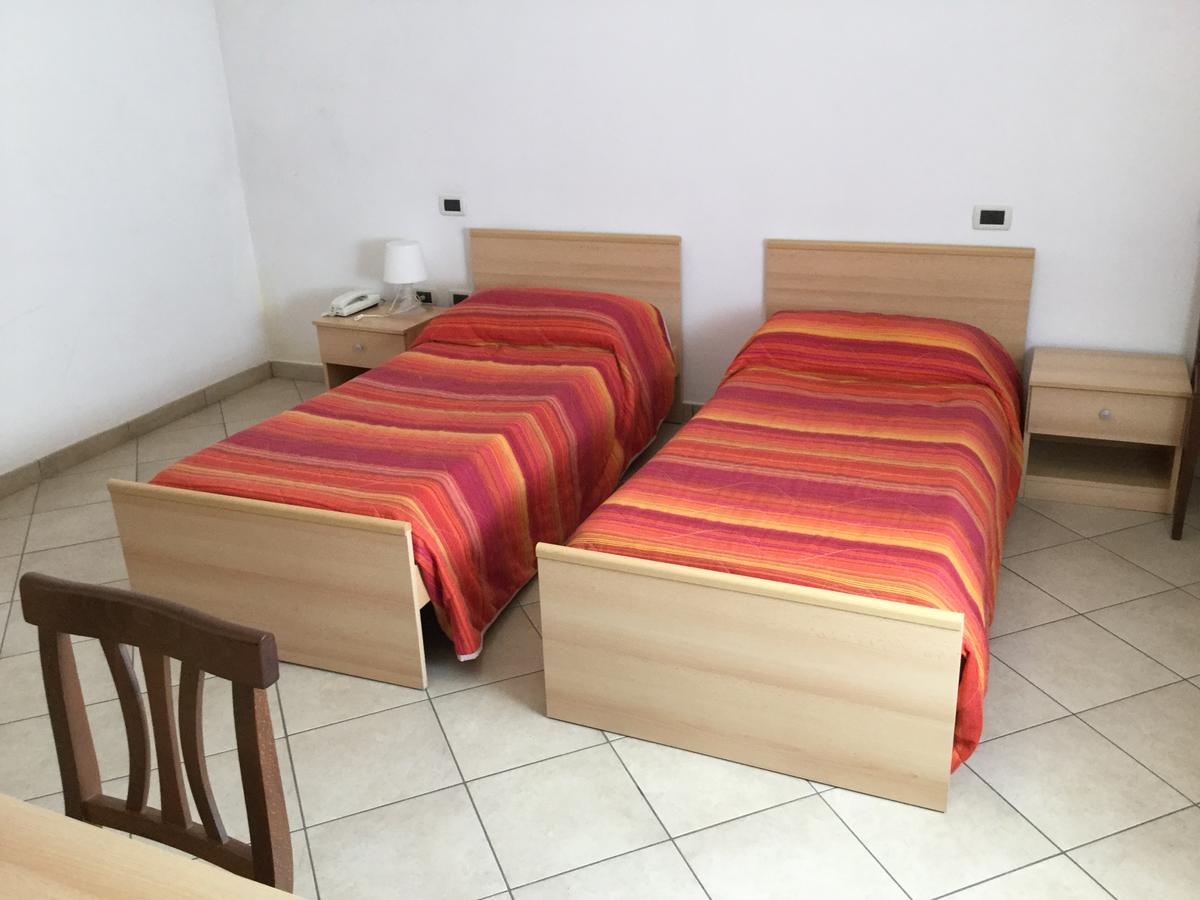 Boara Pisani Albergo Adige מראה חיצוני תמונה